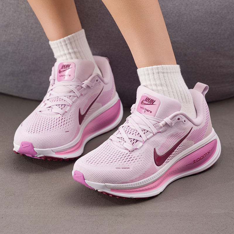 ナイキ レディースシューズ オリジナル 軽量 通気性 フィッ - Lightweight Road Running Shoes のレビューと価格