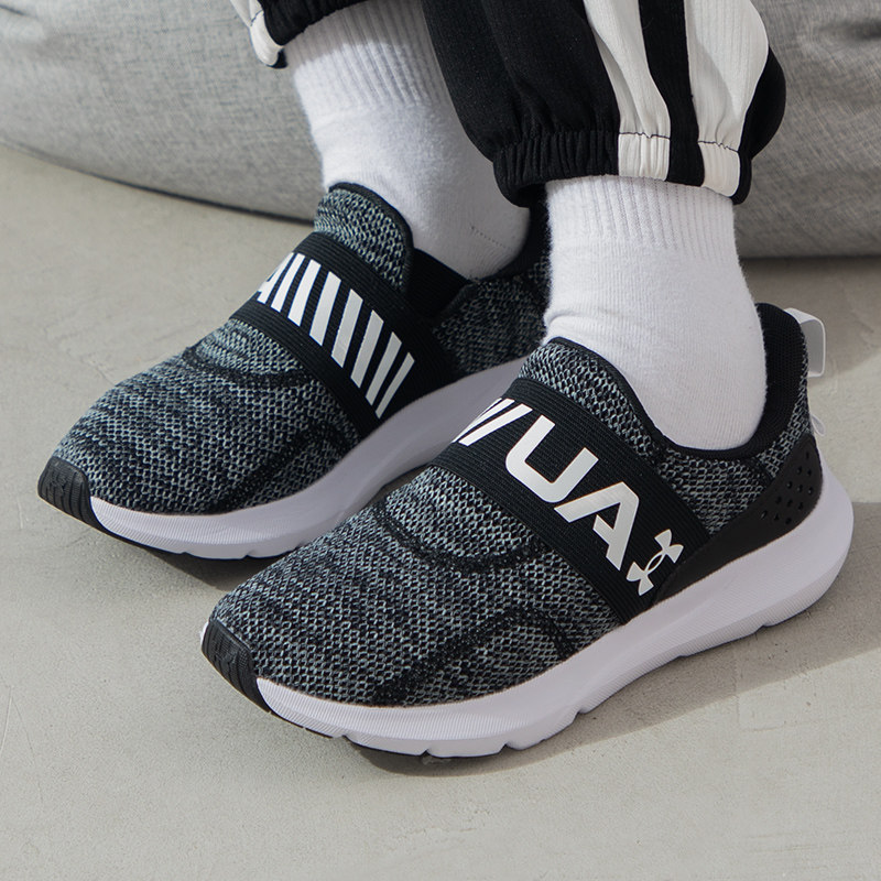 2026 アンダーアーマー 3026507 001 女性用ラ - Knit Fabric Lace Up Sneakers のレビューと価格